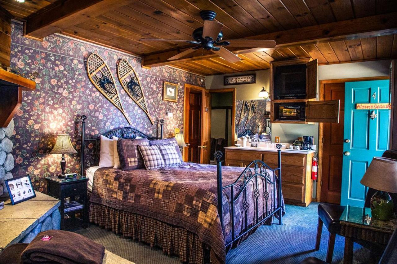Eagle's Nest Lodge *