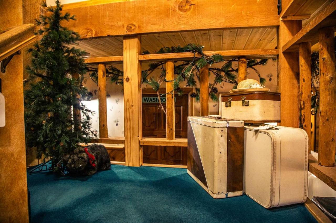 Eagle's Nest * Big Bear Lake